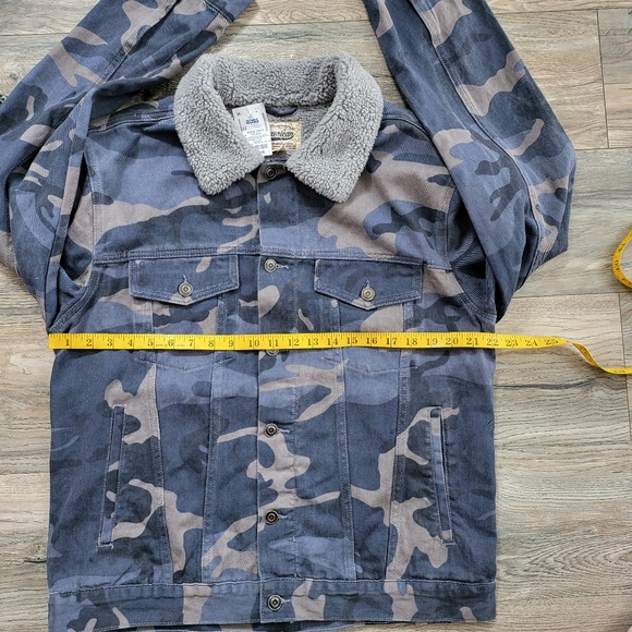 American Vintage Jacket - Picture 14 of 15